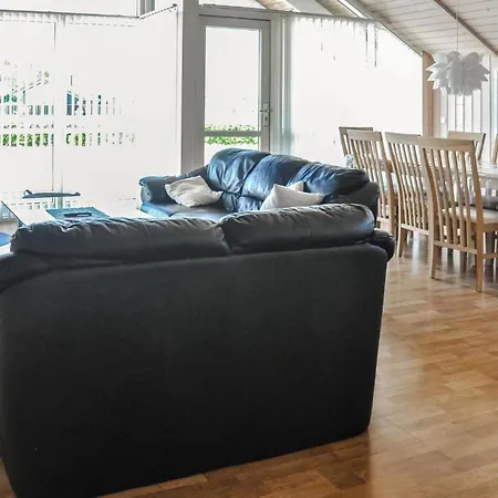 Cozy Home In Sydals With Sauna * Skovby (Syddanmark)